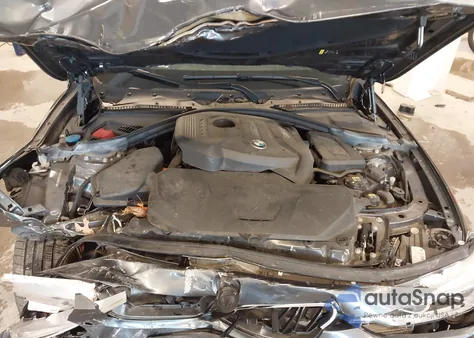 2017 BMW 330I xDrive z USA, uszkodzony, nr VIN WBA8D9G36HNU65633